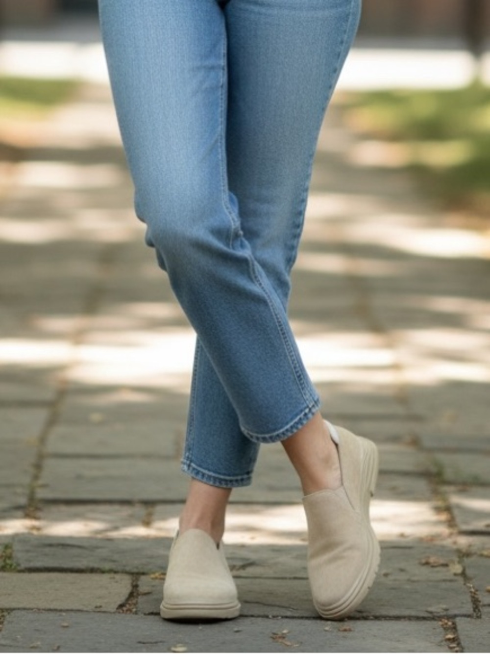 Women’s Franco Sarto Slip-On Loafers in Light Beige Suede, Size 7